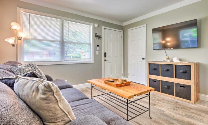 West Pensacola House | Charming Pensacola Cottage - 4 Mi to Downtown