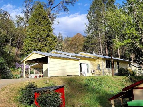 Big Bar House | Charming, Pet-friendly Glamping Vacation Rental in Northern California