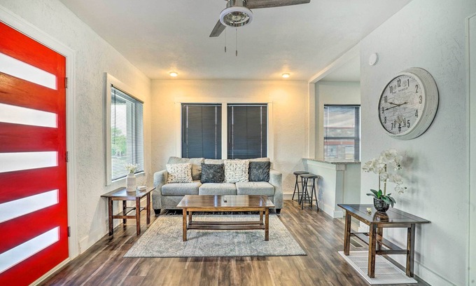 El Paso House | Charming & Quaint El Paso House w/Backyard!