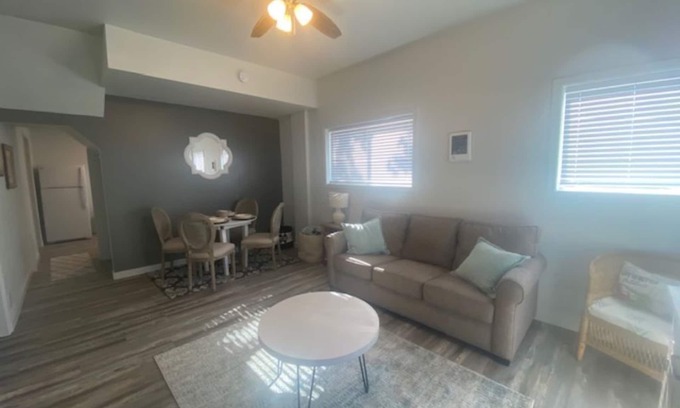 St. Maries Hotel | Charming Room 6 in the St. Maries Inn