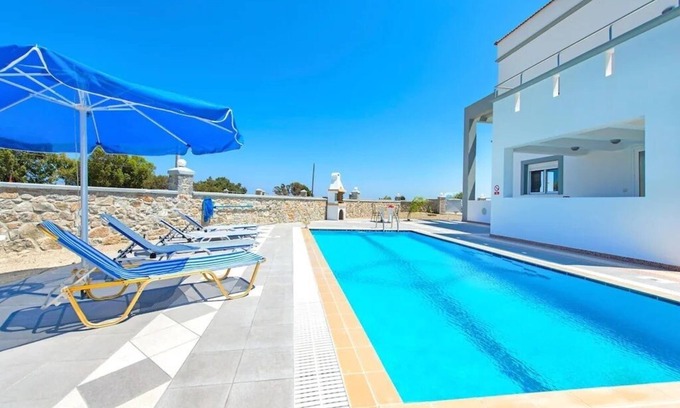 Gennadi House | Charming Seaside Villa in South Rhodes (White Pearl)