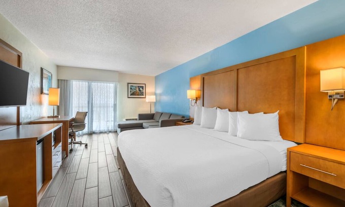 Seabreeze Park House | Charming Stay by the Shore | Balcony w/Stunning Ocean Views for a Relaxing Stay