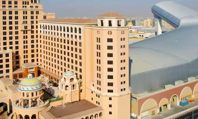 Al Barsha 1 Apartment | Charming Studio Apt Wid Balcony Near Dubai Mall