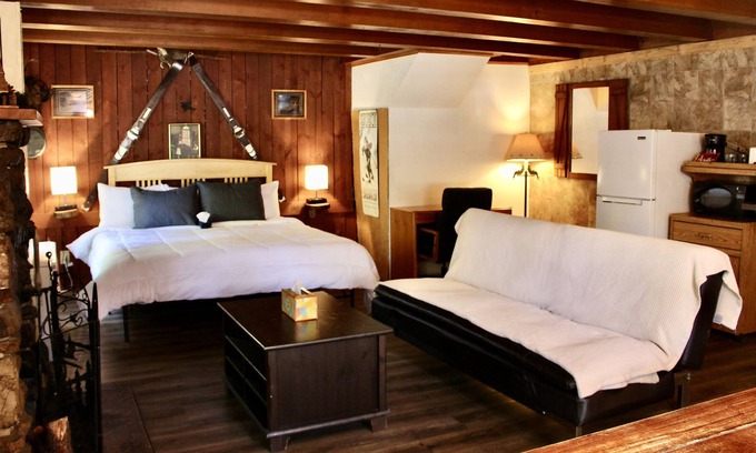 Boulder Bay House | Charming Studio Cottage #18A | Boulder Bay