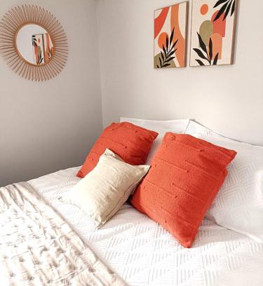 Whitchurch House | Charming Terrace Home in Whitchurch