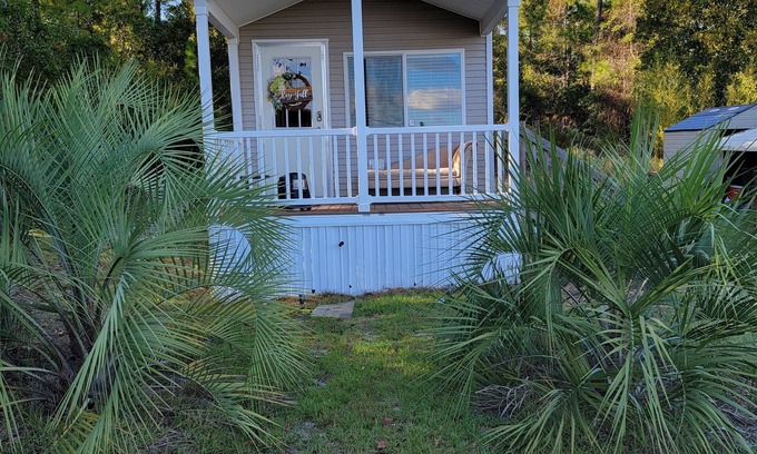 Lexington Cabin | Charming Tiny House