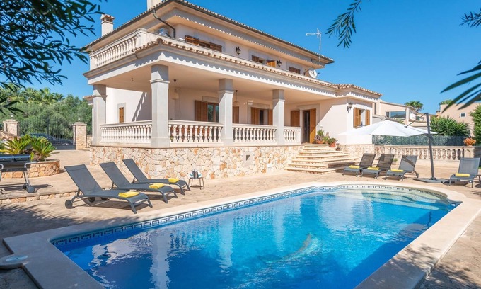 Portocolom Villa | Charming Villa Can Albons in Porto Colom for 8 people