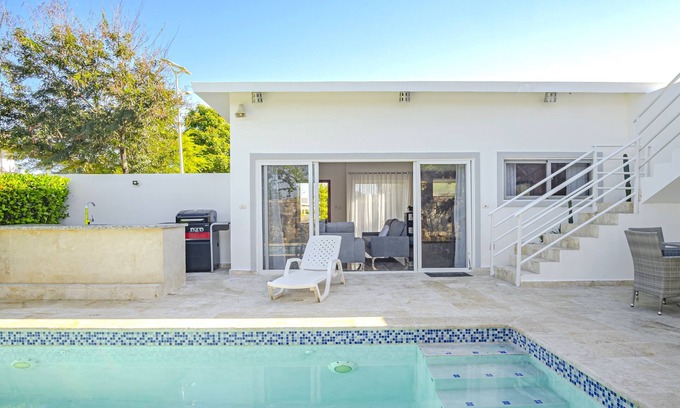 Playa Chiquita Villa | Charming villa with 2 bedrooms and WiFi, AC in marvelous Sosúa