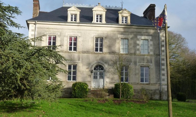 Comblessac Bed & Breakfast | chateau de Craon