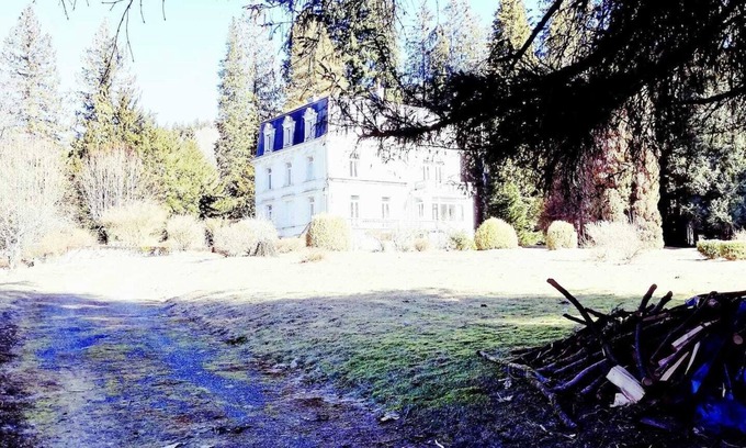 Amont-et-Effreney Other | CHATEAU LA LONGINE