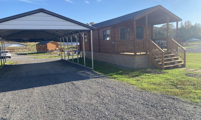 Scottsboro Cabin | CHATTERBAIT CABIN