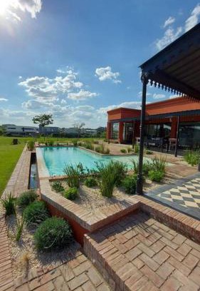 Las Colinas de Peralta Ramos House | Check and Home - Casa Arenas del Sur - 7 Huéspedes en Barrio Privado