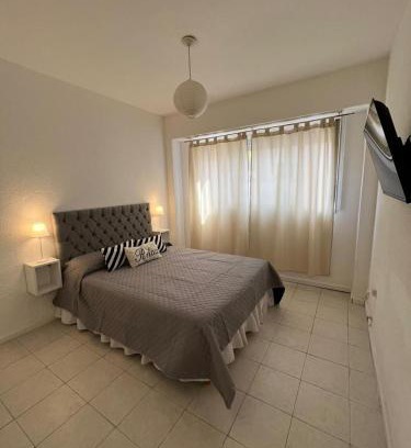 Mar del Plata Apartment | Check and Home - Tucuman II - 4 Huéspedes en Zona Centro con Terraza y Cochera