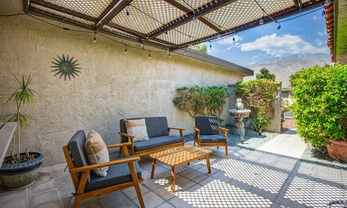 Sunrise Vista Chino Condo | Check out our Low Summer Rates!