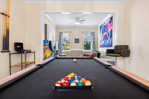 Charlotte House | Chelsea's Fun House-University Area!