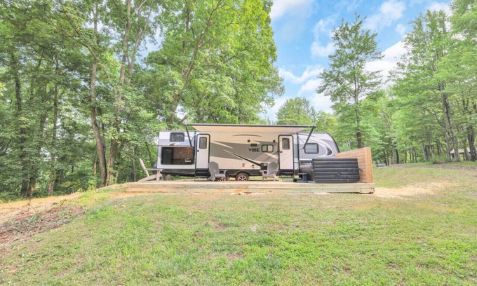 Lancaster House | Chestnut Camper: Unique lodging experience!