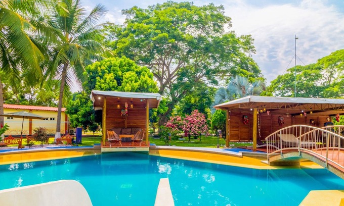 Mapastepec Bed & Breakfast | Chiapas Relax: Hotel with Pool & Terrace
