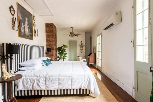 Faubourg Marigny Apartment | Chic Cottage near the Lower French Quarter
