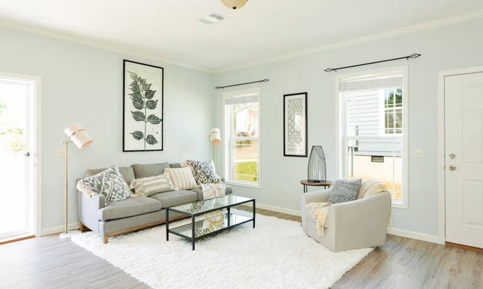 Harvest Apartment | Chic Craftsman Duplex for 2 near Madison