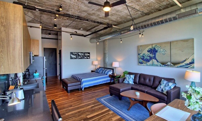 Midtown Hotel | Chic Ultramodern Studio Loft w/Designer Features
