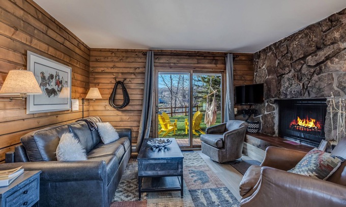 Clark Cabin | Chickadee - Mountain modern cabin on the Elk River