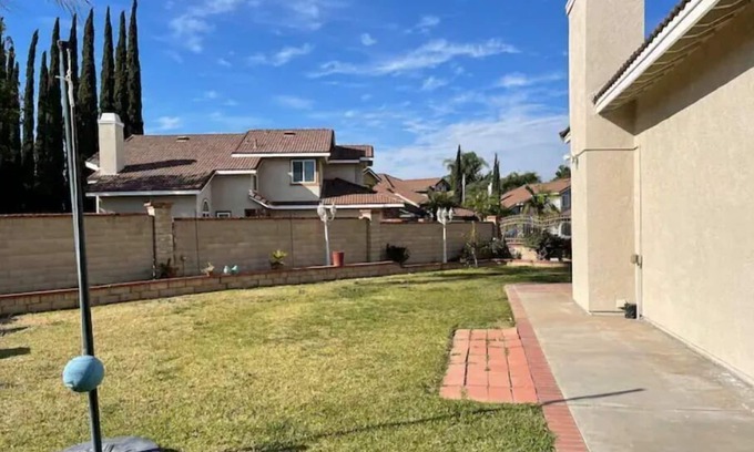 Chino Hills House | Chino Hills Cozy 4 Bedroom home