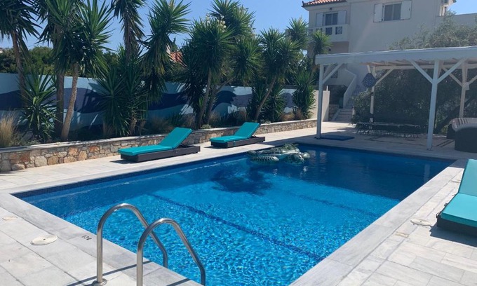 Alonissos Apartment | Chiqui luxury apartments