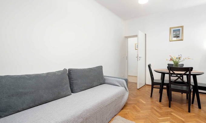 Rzeszow Apartment | Chodkiewicza 1 Rzeszów | Traditional Apartment with Two Bedrooms Close to the Pa