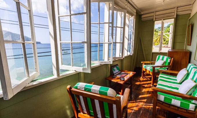 Charlotteville House | CHOLSON CHALETS LIMITED