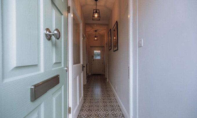 Whalley House | Church View Cottage