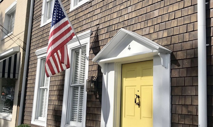 Historic District Apartment | CIRCA 1885 - DOWNTOWN HISTORIC ANNAPOLIS