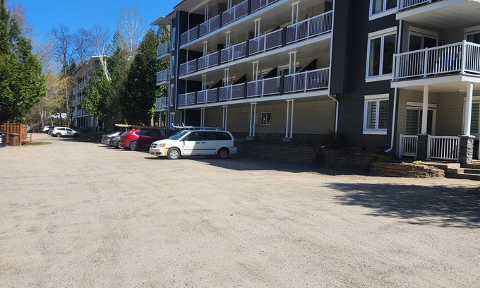 Mont-Tremblant Village Condo | CITQ 314539nComfy Old Village location that is close to park, pool and amenities