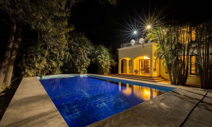 Hoshiarpur Hotel | Citrus County, Hoshiarpur, Amã Stays & Trails