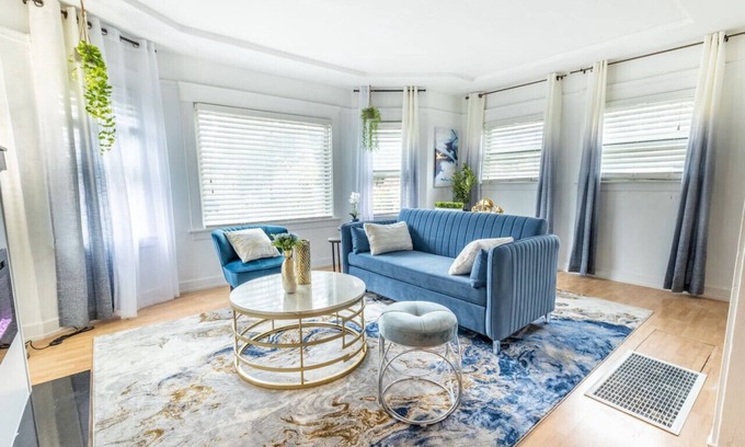 San Bruno House | Cityscape Haven - Central SF Home near SFO