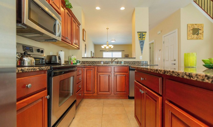 Roseland House | Clancey's Place, a 3-bedroom luxury townhouse near Notre Dame & St. Mary’s!