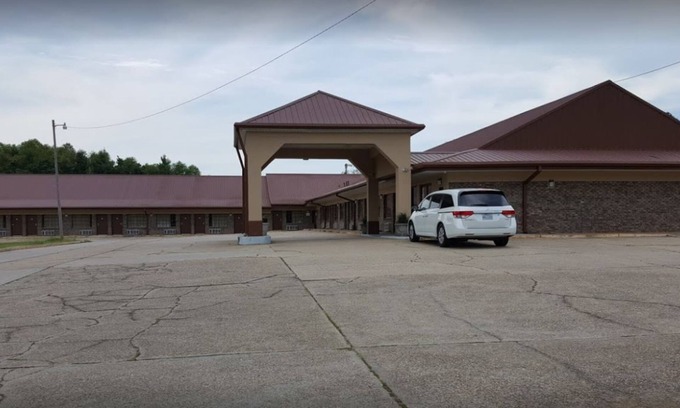 Waynesboro Hotel | Claridge Inn