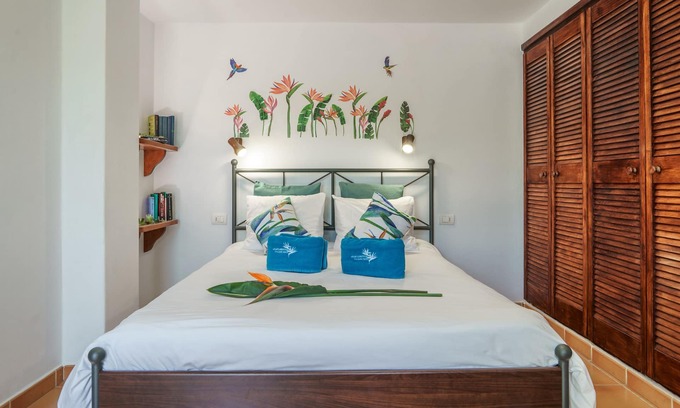 Brena Baja Apartment | Classic Apartment with side view