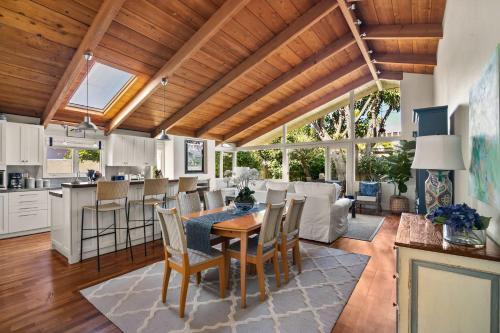 La Jolla Shores House | Classic Cottage in the Heart of La Jolla Shores