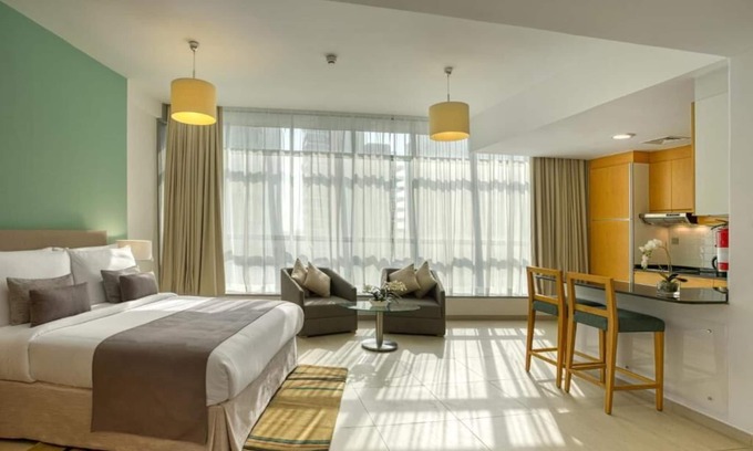 Barsha Heights Hotel | Classic one Bedroom Near Carrefour Tecom By Luxury Bookings