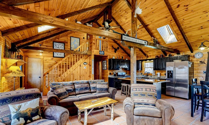 Beaver Cove House | Classic-yet-modern lake home with deck & association beach - dog-friendly