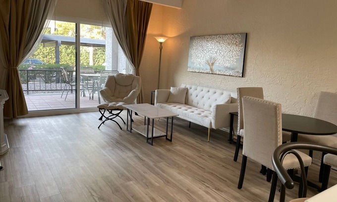 Scottsdale Condo | Classy, Cozy, Comfortable Condo in Scottsdale