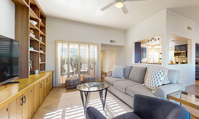 Palm Desert Condo | Classy Sommerset condo w/stunning views, pools & tennis courts, pickleball