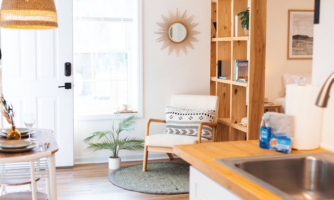 North Carolina Coast Apartment | Clean & Cozy Studio called The Sea Oat - Walk to Beach, Lake & Park