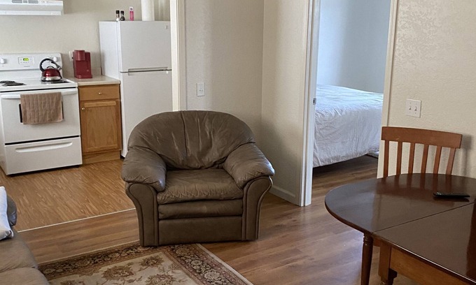Eureka Apartment | Clean, private upstairs apartment with self check-in Keyless entry