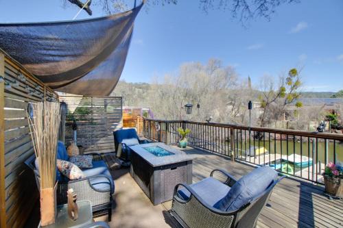 Clear Lake House | Clearlake Oaks Home with Game Room, Dock and Deck