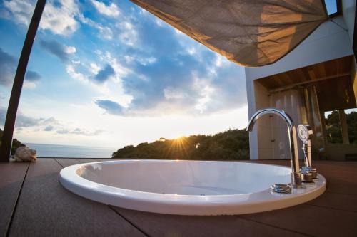 Yakushima House | Cliffside Villa NIRVANA - Vacation STAY 98988v