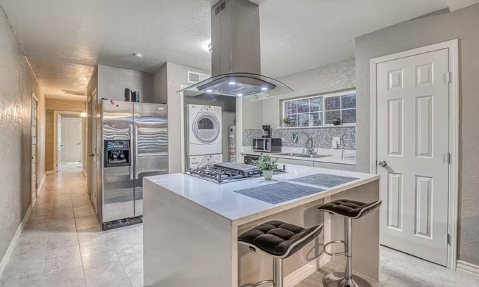 Downtown El Paso House | Close to All, Duplex B, Downtown, Comfortable,Safe