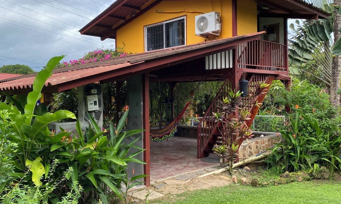 San Carlos Cabin | Close to beaches, mountains, waterfalls. Great for nomads/retreats. Quiet/rural