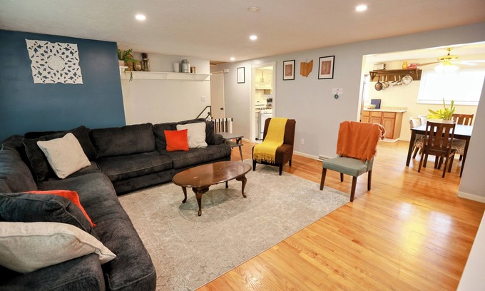 Columbus House | Close to Everything, Stocked Kitchen, Full House: 3 bedroom, 2.5 bath