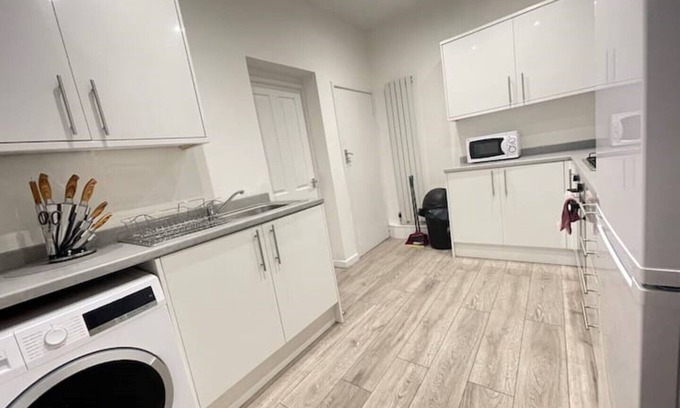 Whitley Bay Apartment | Coast View Professional let